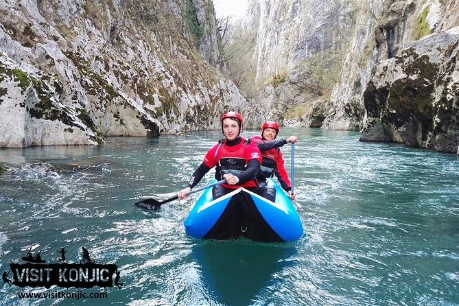 Canoeing Neretva river - Group size, guide support, and the English-speaking benefit