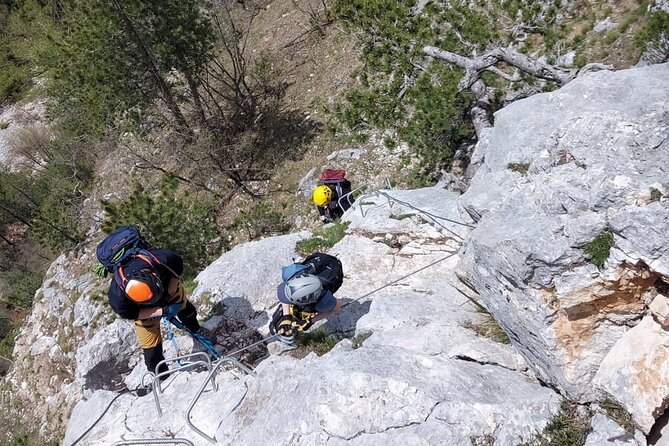 Climb Via Ferrata in Sarajevo - Gear and snacks: what’s included, what you rent, and what to wear