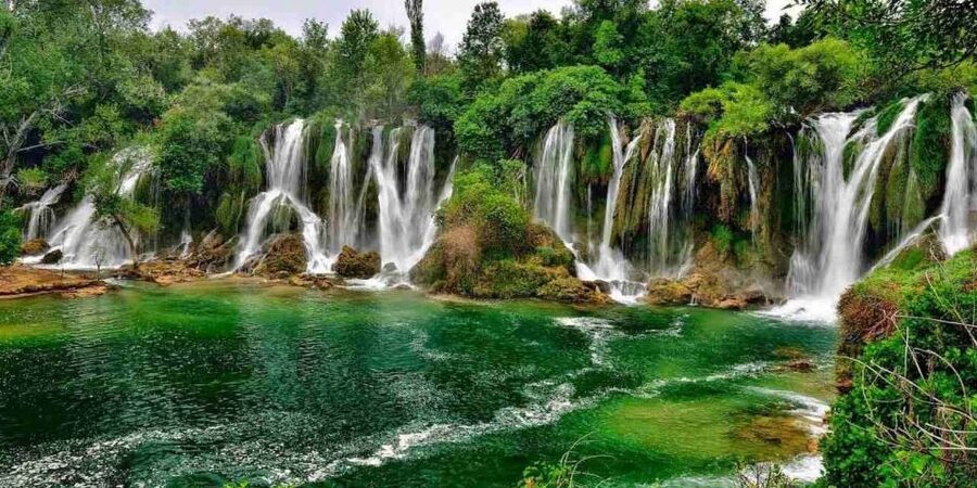 Dubrovnik: Private Tour of Međugorje and Kravice Waterfalls - Your English-Speaking Driver: From Smooth Border Checks to Pickup Fixes