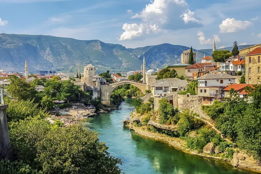 From Dubrovnik: Mostar and Medjugorje Full-Day Tour - Medjugorje: 1.5 Hours at the Most Popular Catholic Pilgrimage Stop