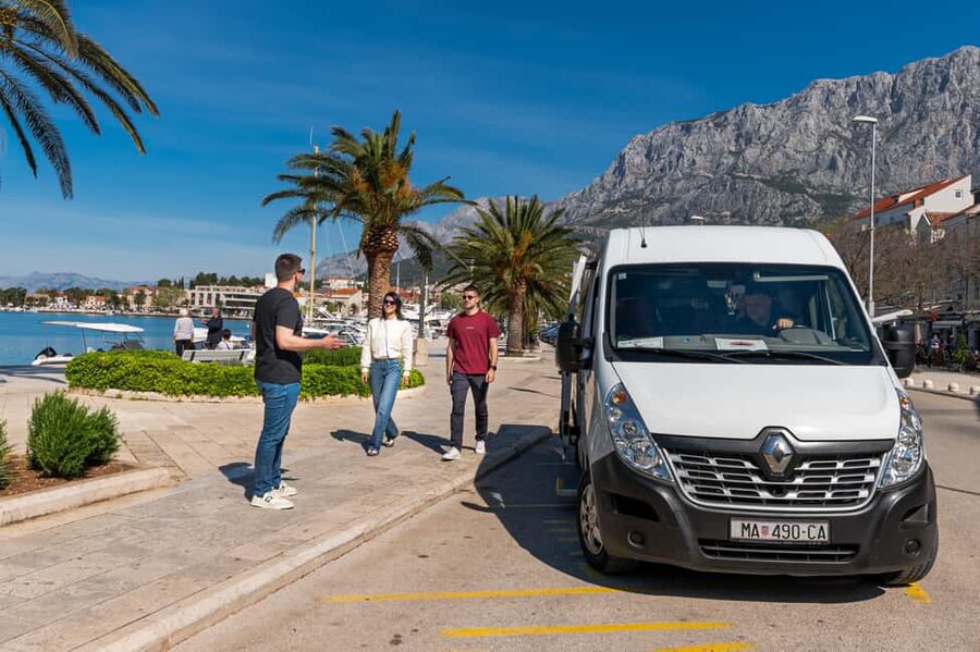 From Makarska : Dubrovnik Guided Tour & Free Time - The Ride: Pickup Coverage, Group Size, and Timing