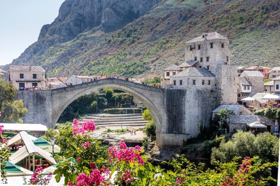 From Makarska Riviera: Day Trip to Mostar - Mosque Visit: Understanding a Landmark Beyond the Exterior