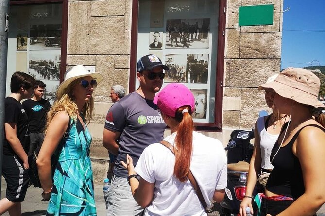 Sarajevo genuine walking tour: Steps through history - Starting at Sarajevo City Hall, with the Spite House legend