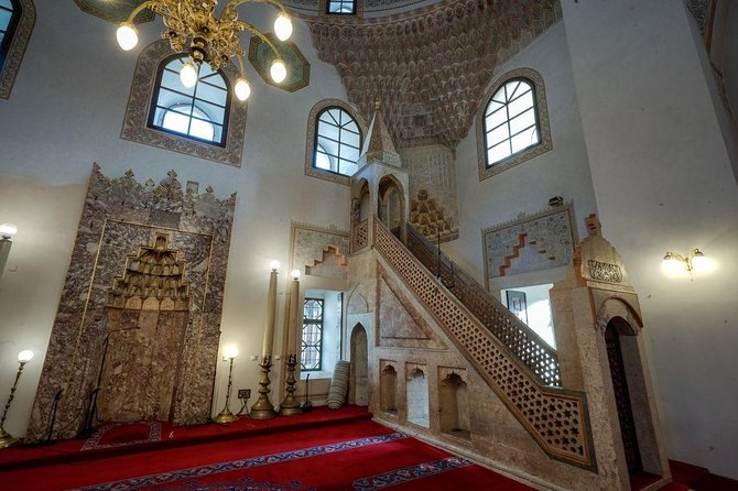 Sarajevo: Islamic Traditions and Daily Life Tour - Jedileri Sanctuary (Seven Brothers): spiritual meaning you can hear, not just see