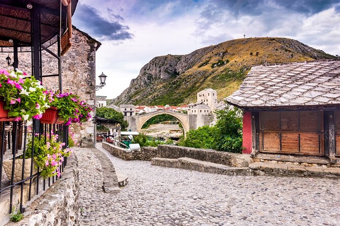 Walking Tour in Old Town Mostar - Starting at Inovine and walking in with a local guide