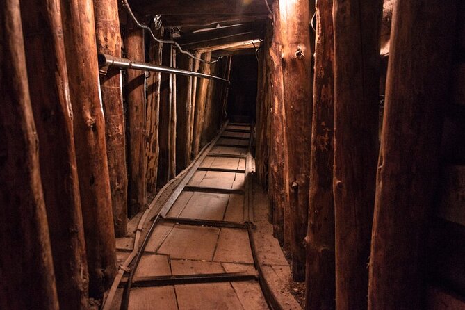War Times Experience in Sarajevo - Half Day Tour - Jewish Cemetery Sarajevo: learning where shots came from